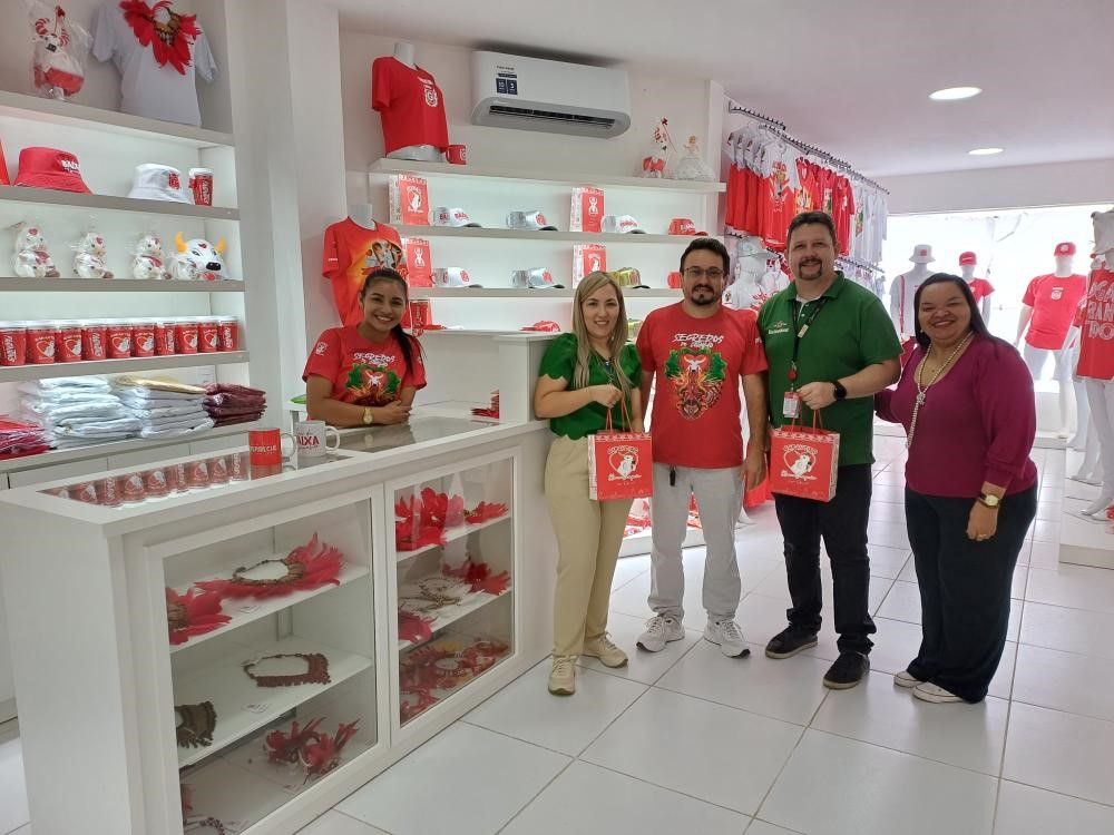 Você está visualizando atualmente Garantido inaugura loja de produtos oficiais na Cidade Garantido em Parintins e em Manaus